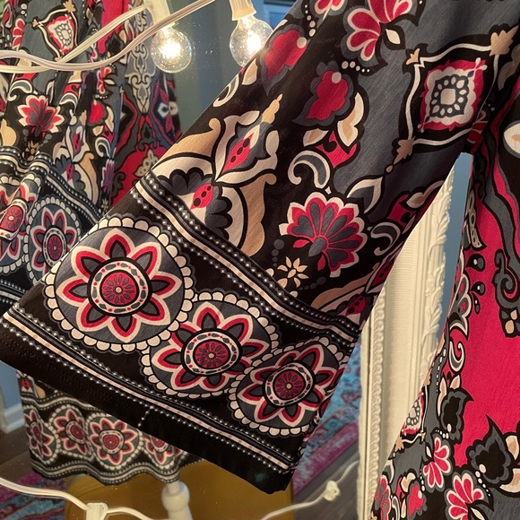 Dazzle up Tunic Size L - Picture 6 of 9